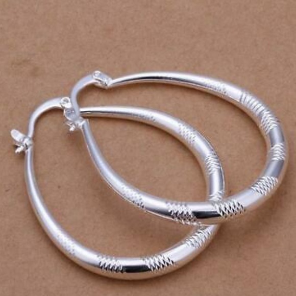NWT 925 Silver Hoop Earring for Women A Pair/set - Picture 5 of 5